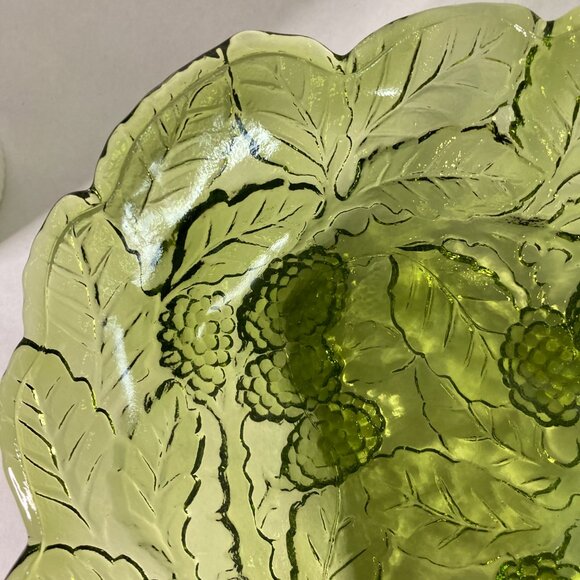 Indiana Green Glass Loganberry and Leaf Pattern Vintage Candy Dish - Bowl - Picture 6 of 10